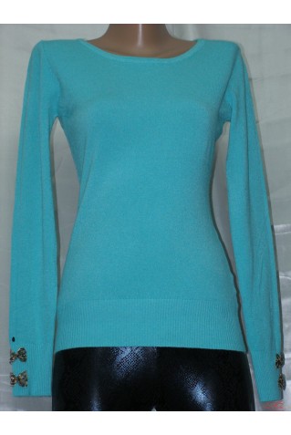 Стильная кофта с открытой спиной